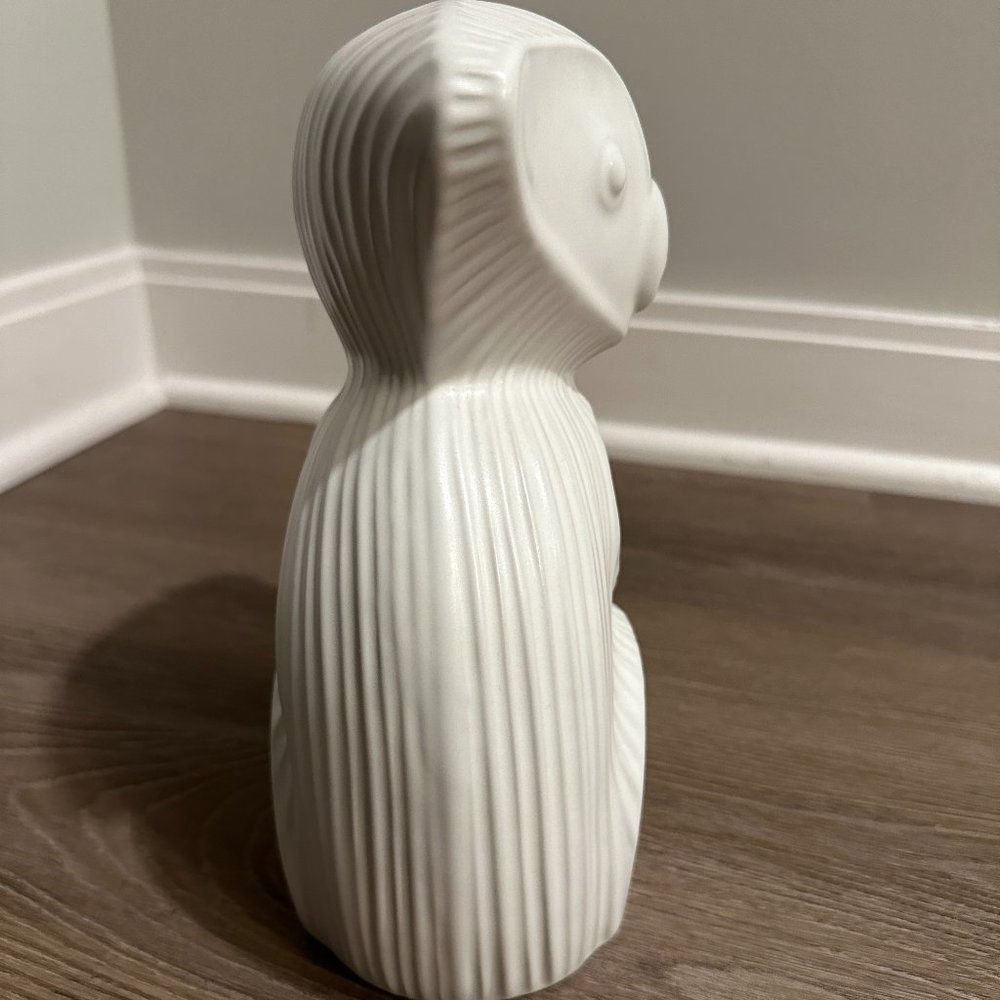 Jonathan Adler White Ceramic Koala Decor - Picture 4 of 5